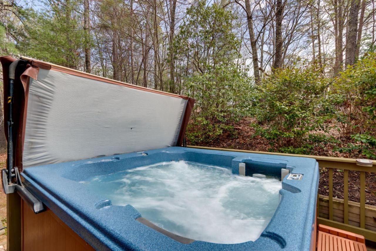 Blue Ridge Cozy Cabin In The Woods With Hot Tub! 외부 사진