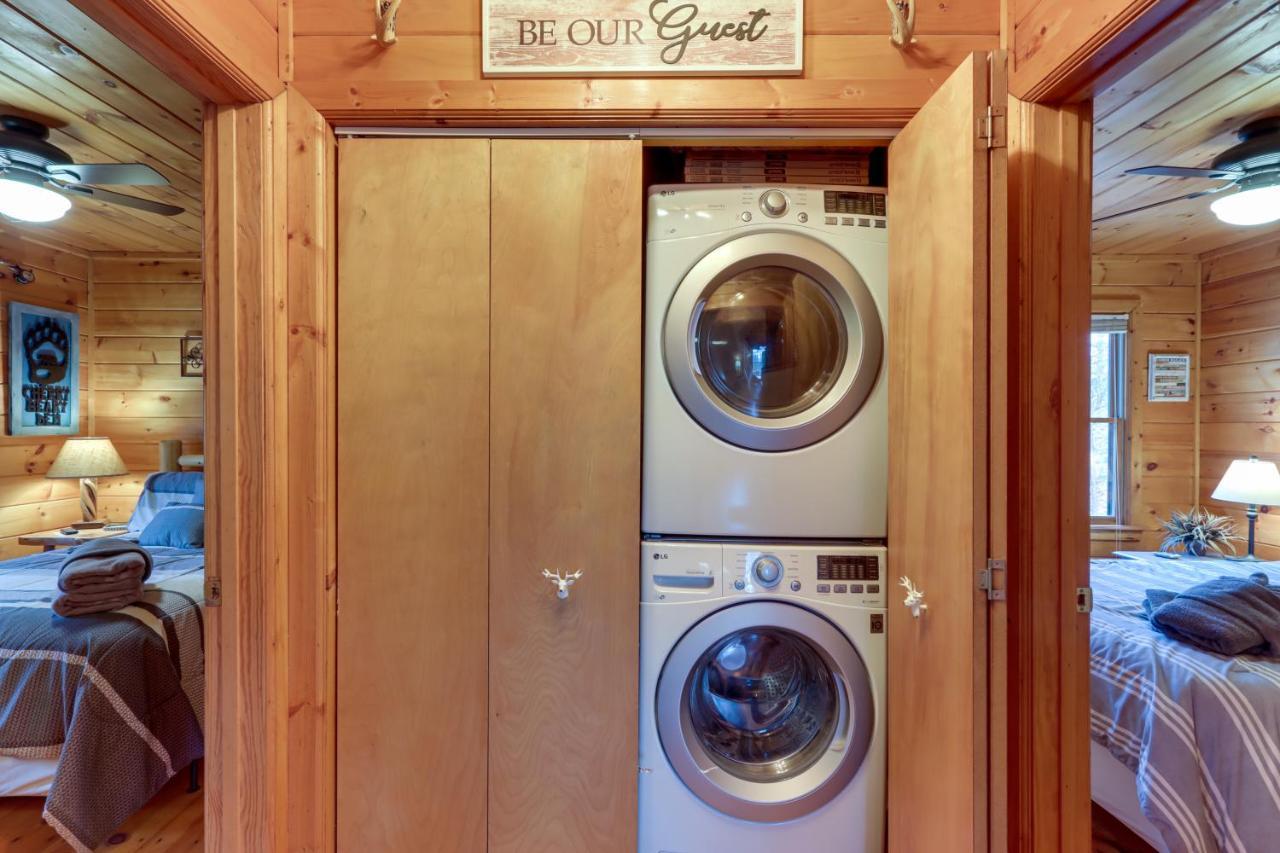 Blue Ridge Cozy Cabin In The Woods With Hot Tub! 외부 사진